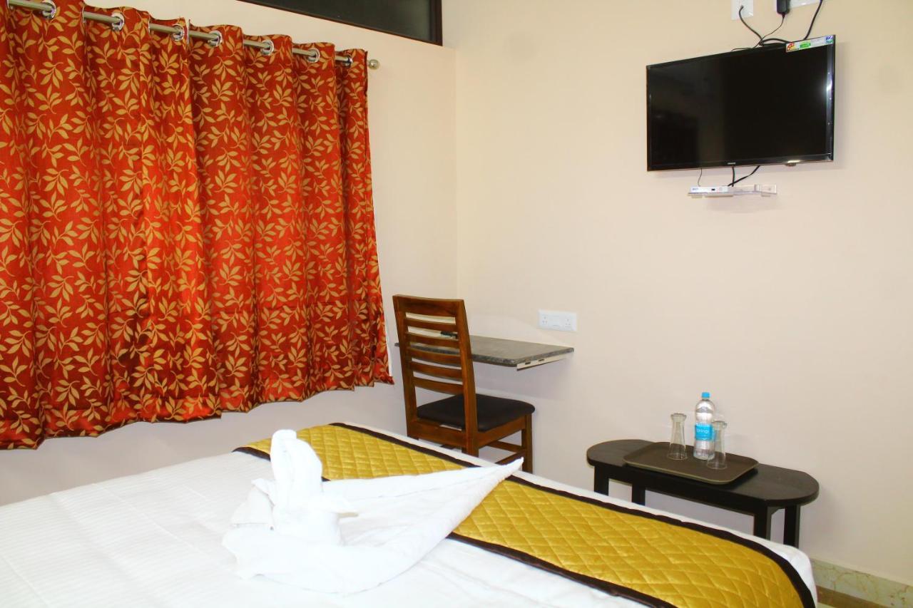 Hotel The 2*